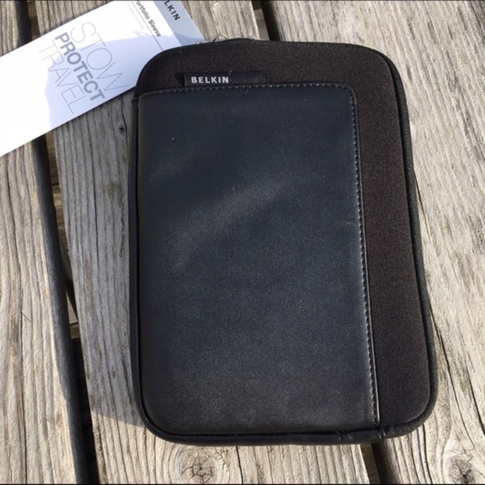 Belkin Electronics Protective Sleeve! NEW!